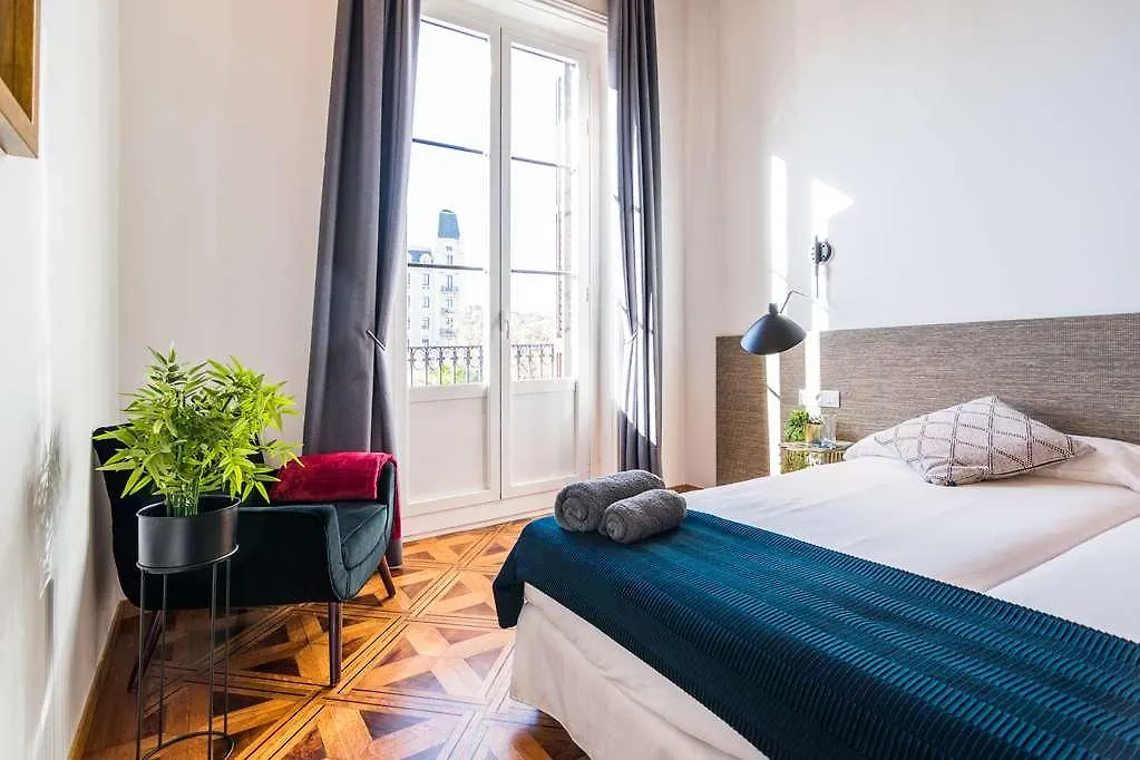 1840 Apartments Barcelona Hotel